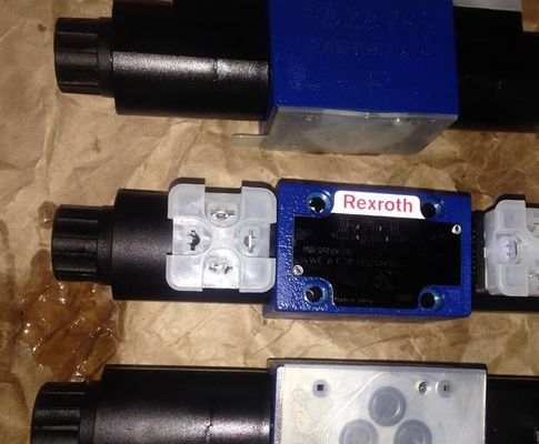 Κατευθυντική βαλβίδα στροφίων Rexroth R901087087 4WE6E7X/HG24N9K4 4WE6E70/HG24N9K4