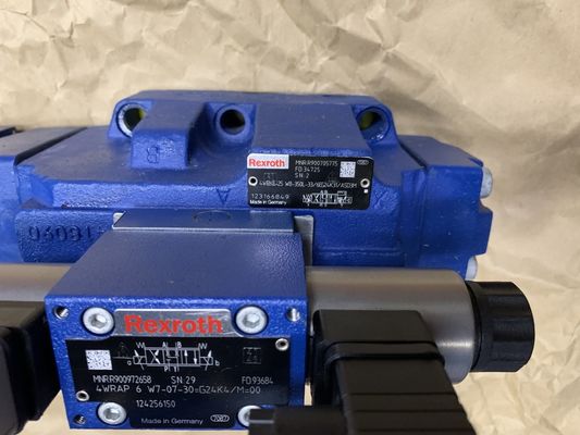Rexroth R900705775 4 WRKE 25 W 8 - 350 Λ - 33/6 Π.Χ. 24K31/A5D3M 4 WRKE 25 W 8 - 350 Λ - 3 ανάλογη κατευθυντική βαλβίδα Χ/6 Π.Χ. 24K31/A5D3M