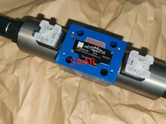 Ανάλογη κατευθυντική βαλβίδα Rexroth R900954100 4WRE10E25-2X/G24K4/V 4WRE10E25-21/G24K4/V